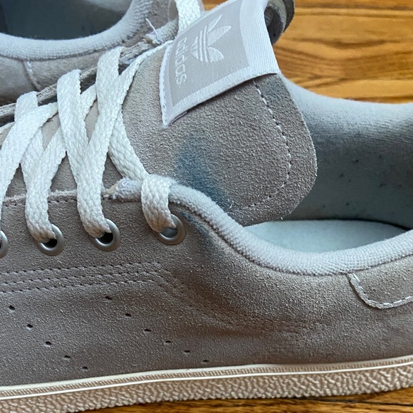 Adidas Stan Smith Light Gray Casual Sneakers - Picture 4 of 11